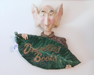 Drusilla's Books Elf