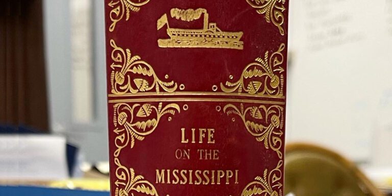 Twin's Life on the Mississippi