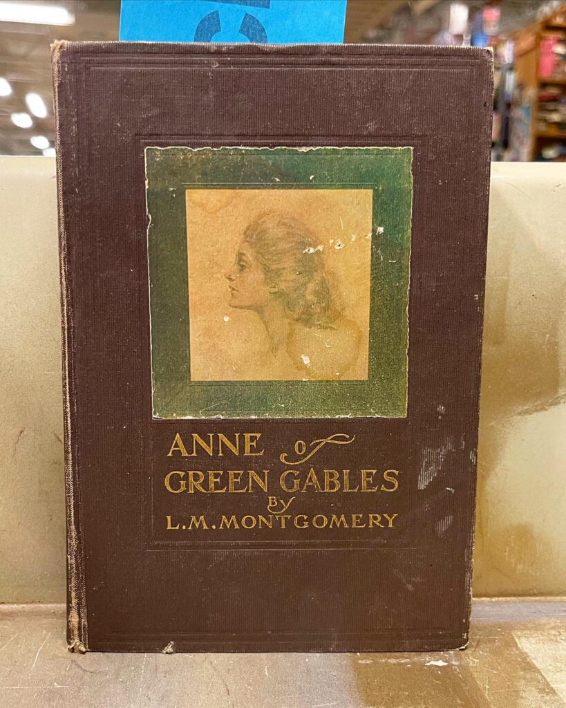 1st Edition Anne of Green Gables